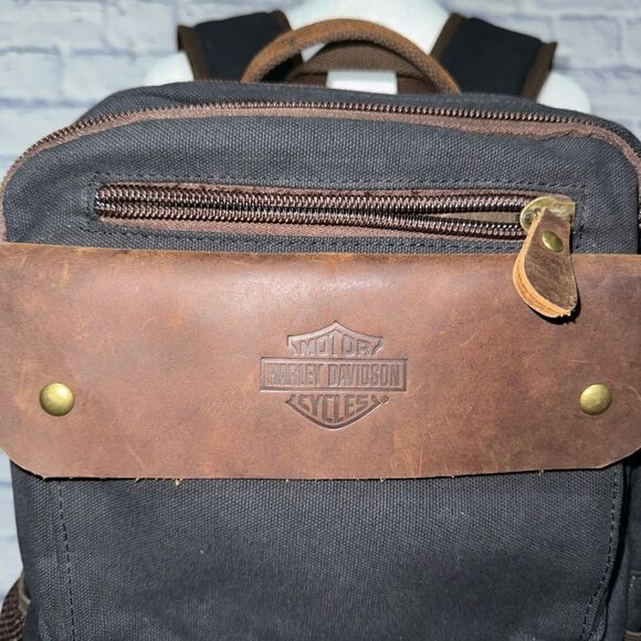 Harley-Davidson “Mustang" Backpack, weathered Leather and Black - Picture 14 of 14